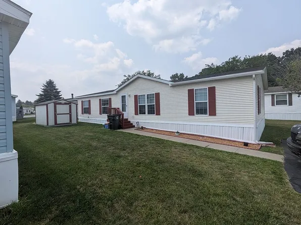 163 Shummard Br, Fenton, MI 48430