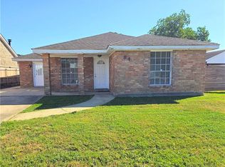 8412 Fairfax Dr, Chalmette, LA 70043