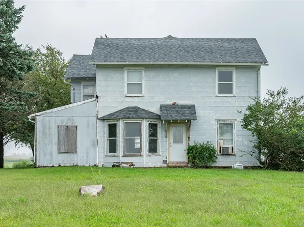 1386 E 60th St N, Newton, IA 50208