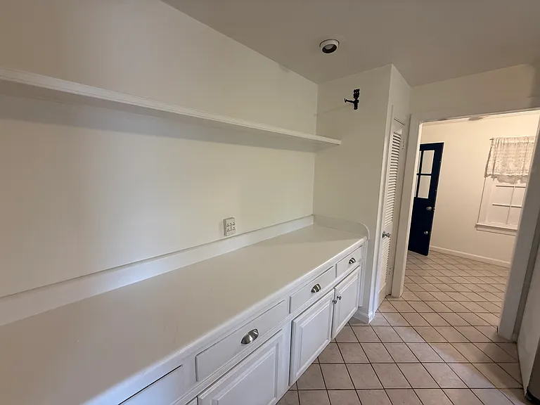 1929 Lynn Cove Ln — Photo 12