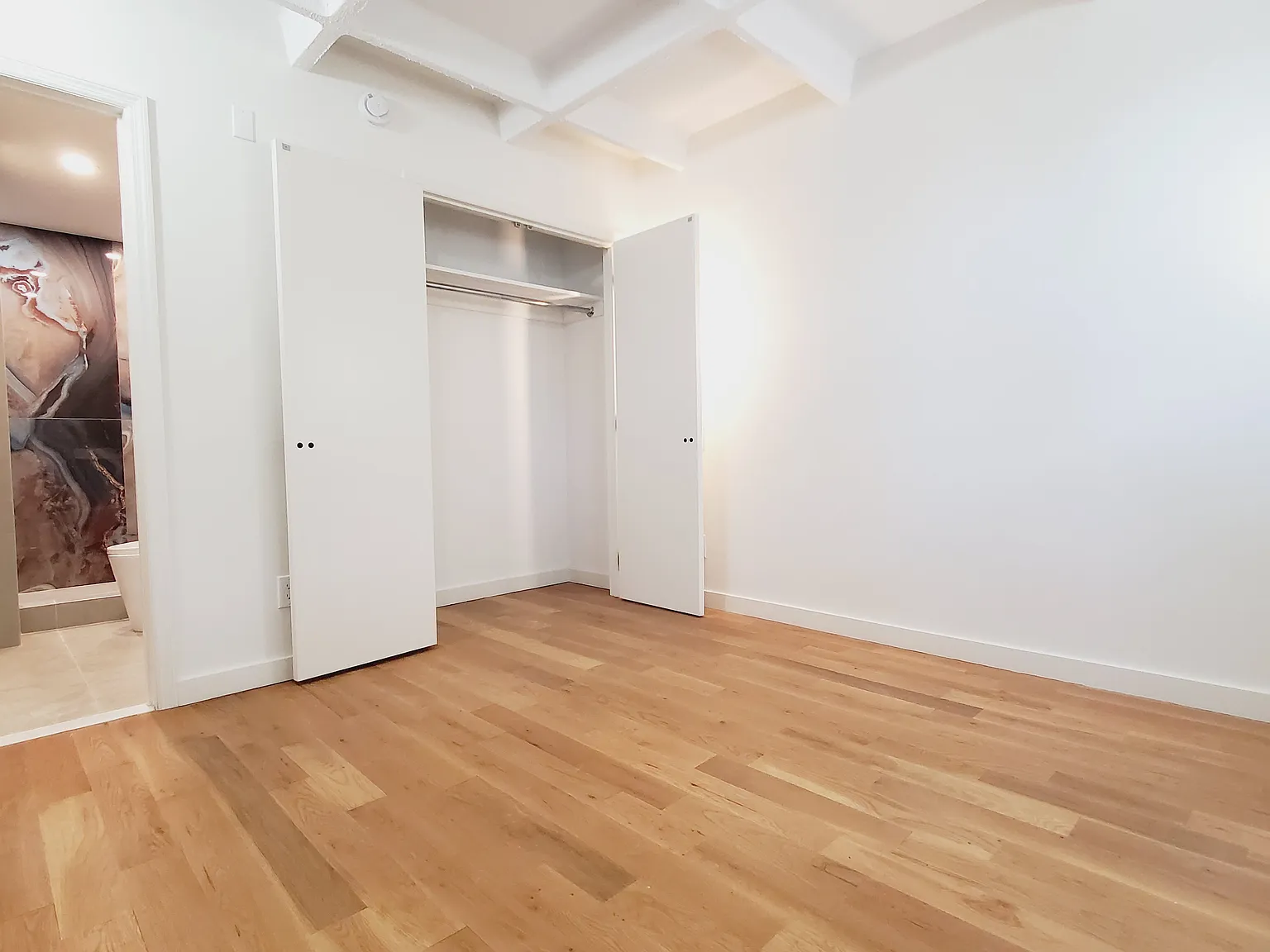 2 bed, 800 sqft, $2,800 — Photo 4
