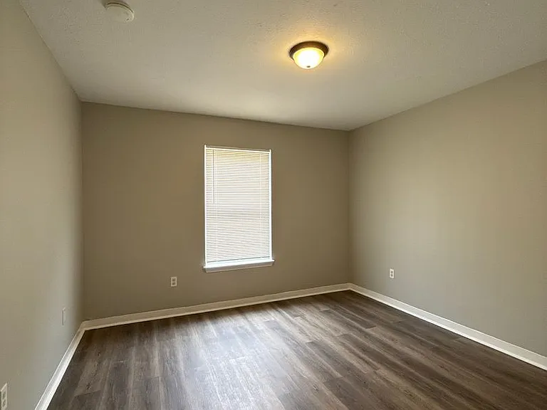 2708 Greenwood Ave — Photo 21