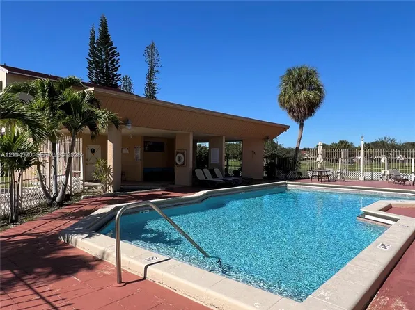 341 W Park Dr APT 106-15, Miami, FL 33172
