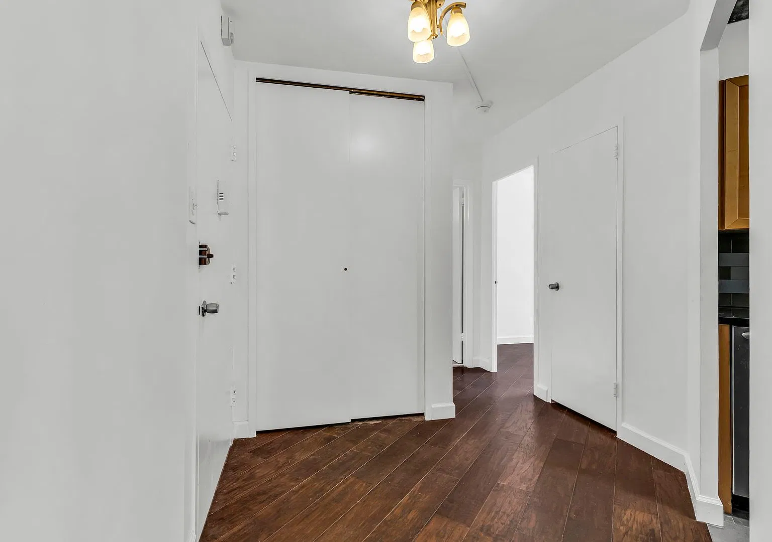 4000 Tunlaw Rd NW — Photo 2