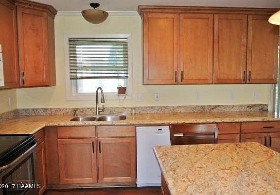 5th image of 3013 Pocahontas St