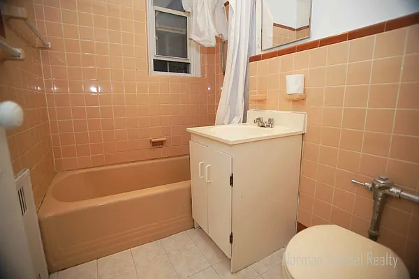Rented by Norman Raindel, LREB | media 12