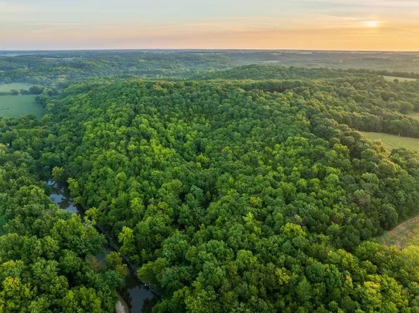 4422 Rockland Ln, Otterville, MO 65348