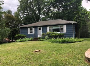 7 Valleyview Dr, Middlefield, CT 06455