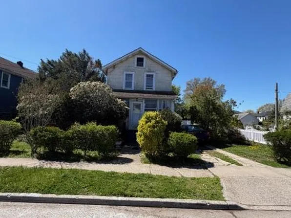 530 Maple Street, West Hempstead, NY 11552