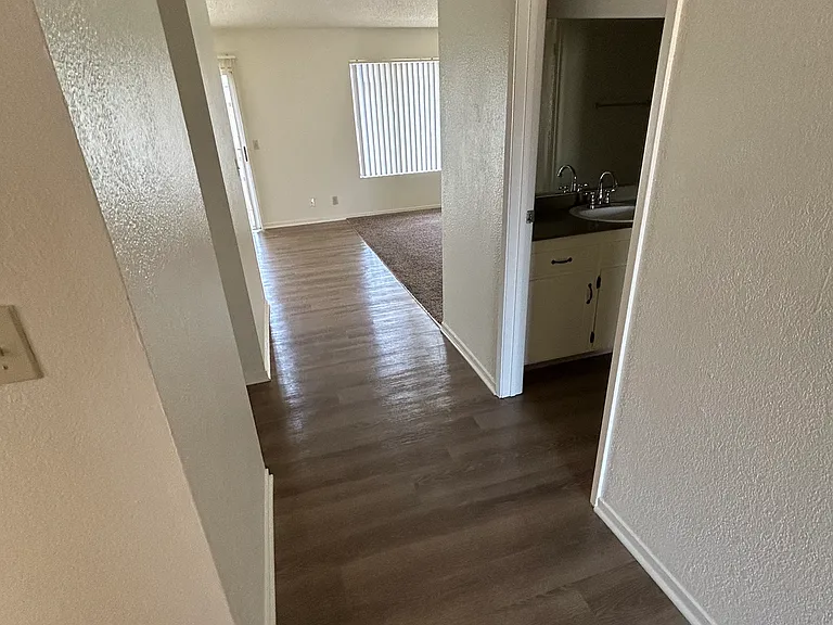 Park Place Apartments — Photo 12
