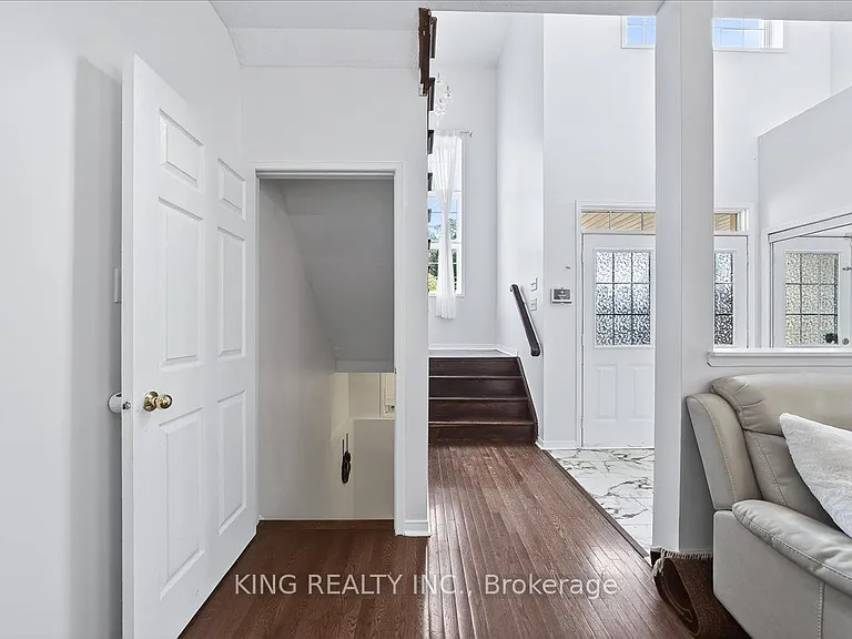 76 Blackburn Dr — Photo 35