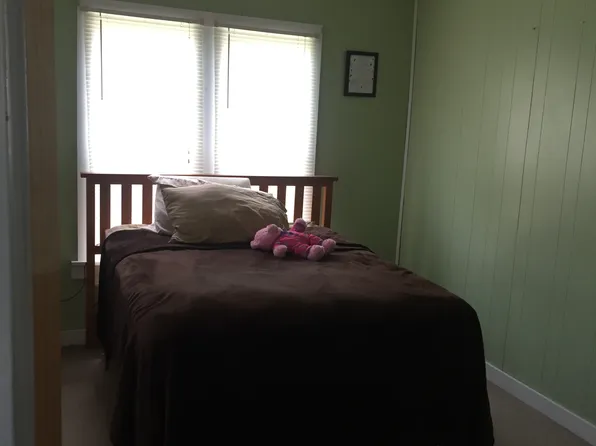 402 S Bond St, Sims, IL 62886