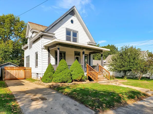 1214 N Oak St, Bloomington, IL 61701