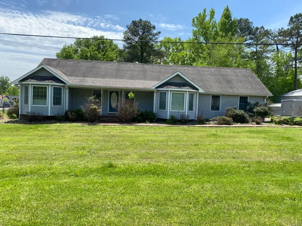 139 Long St, Parsons, TN 38363