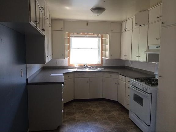 2nd image of 314 14th St NE