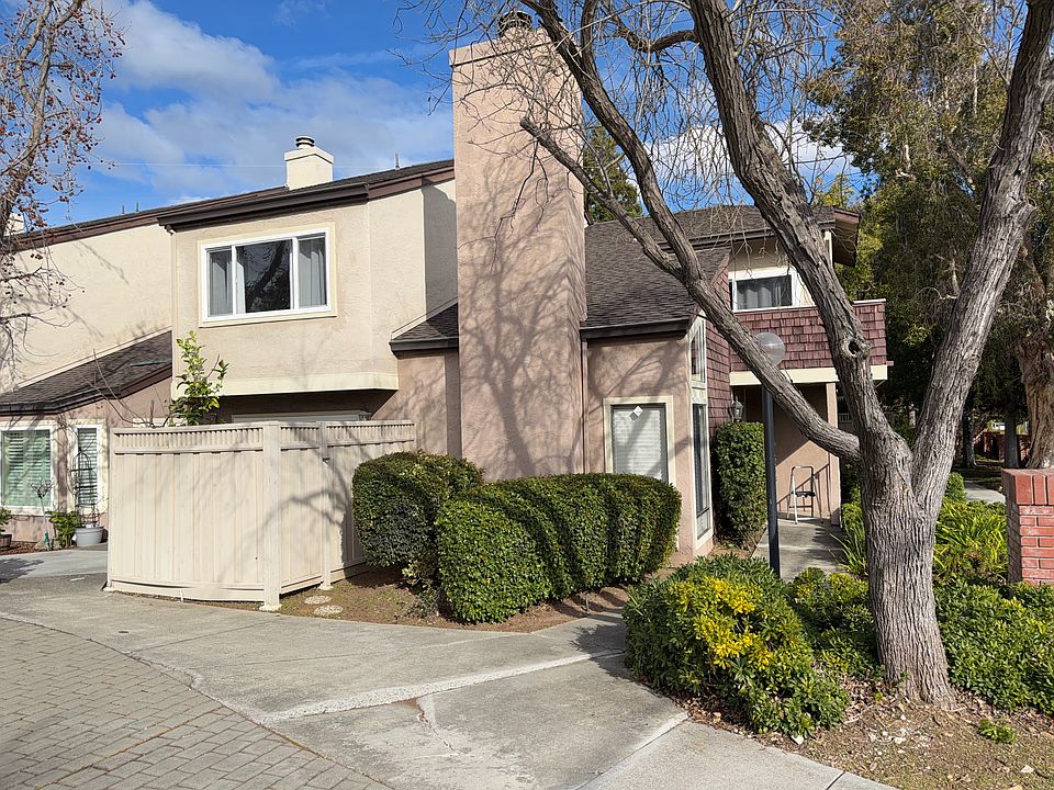 1st image of 1697 Las Piedras Ct