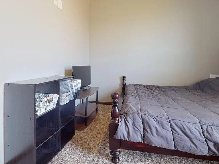 373 NE Sanders Dr — Photo 10