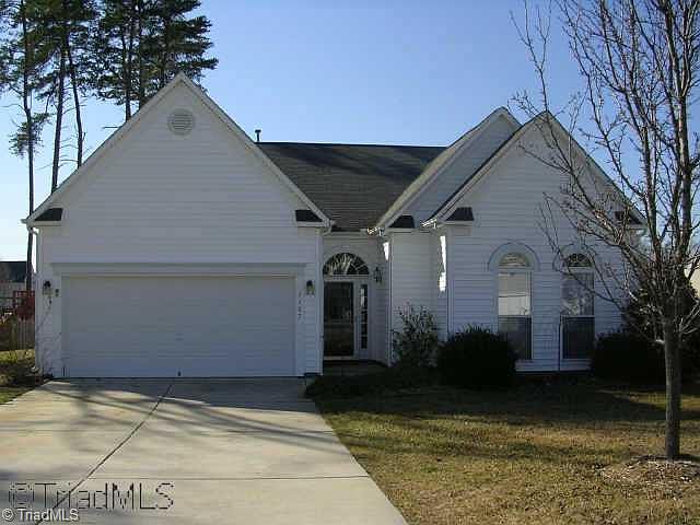 1st image of 3367 Barnsdale Dr
