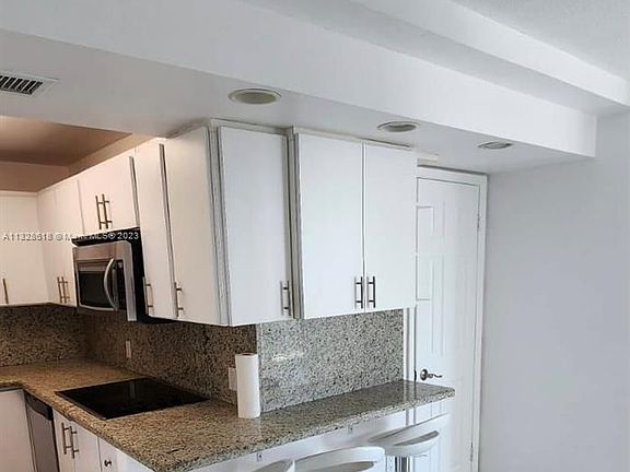 4th image of 6969 Collins Ave APT 702