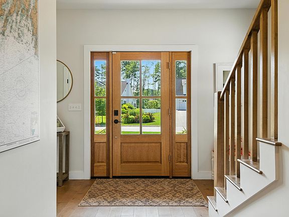 4th image of 9 Dogwood Lane