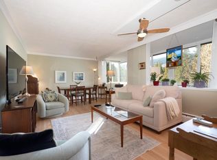 1425 Esquimalt Ave #505, West Vancouver, BC