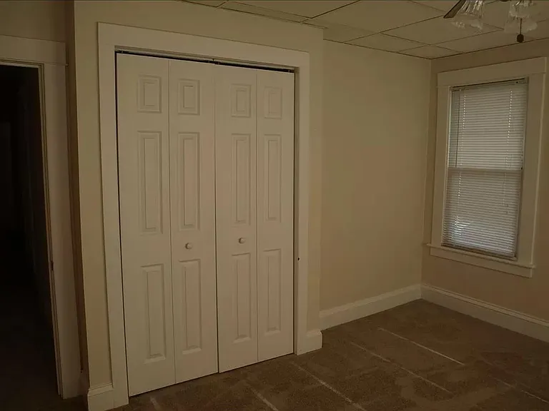 924 Wood St — Photo 2