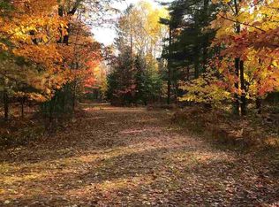 916 Silver Creek Rd, Marquette, MI 49855