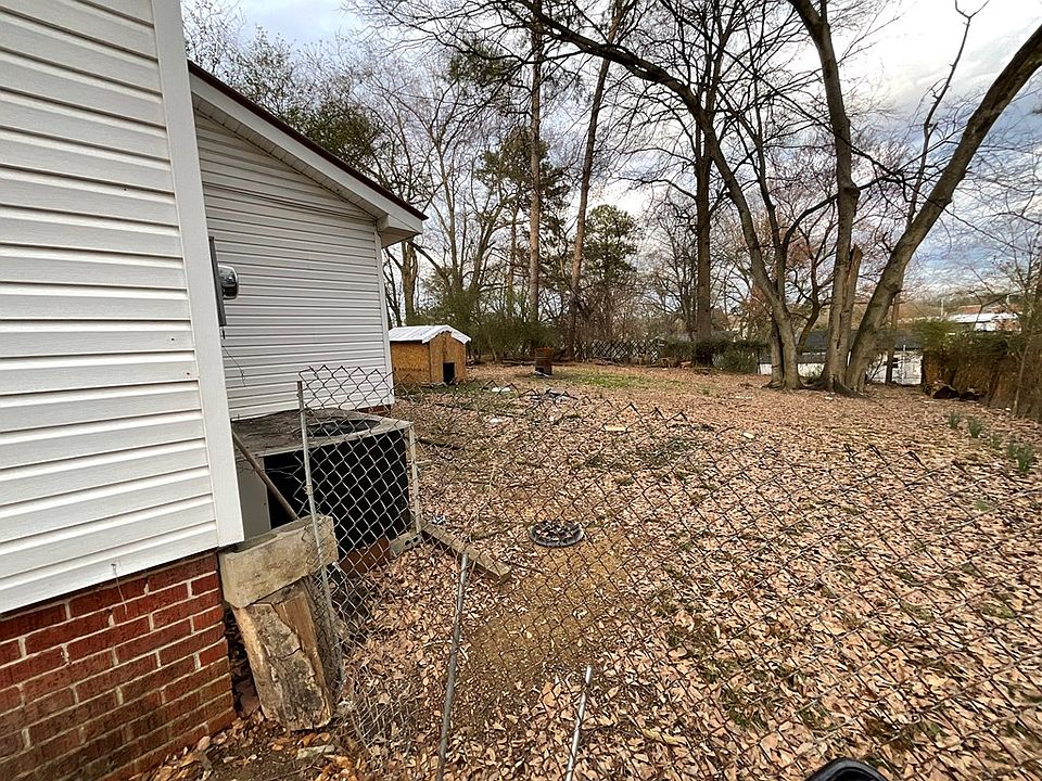 2nd image of 431 Claude St