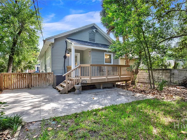 809 E Bolton St — Photo 44
