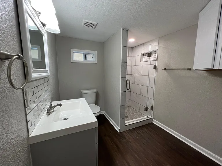 333 E Woodlawn Ave #2 — Photo 7