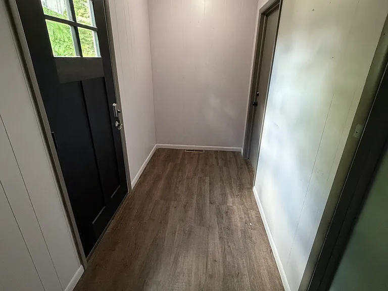 7909 Grandview St — Photo 4