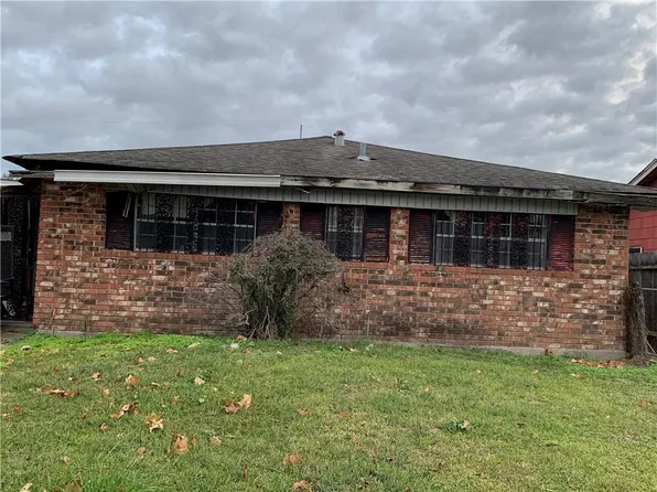 2960 Kent Dr, New Orleans, LA 70131