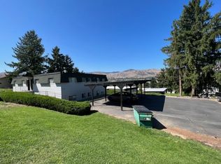 Spacious Pet-friendly, 2 bed, 1.5 bath, a/c, carport! August free!, East Wenatchee, WA 98802