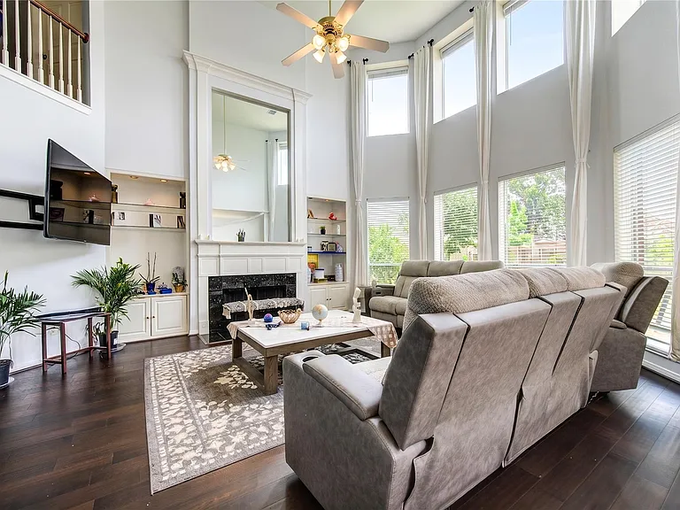 5911 Canyon Brook Ct — Photo 15