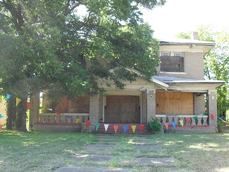1st image of 2409 Park Row Ave