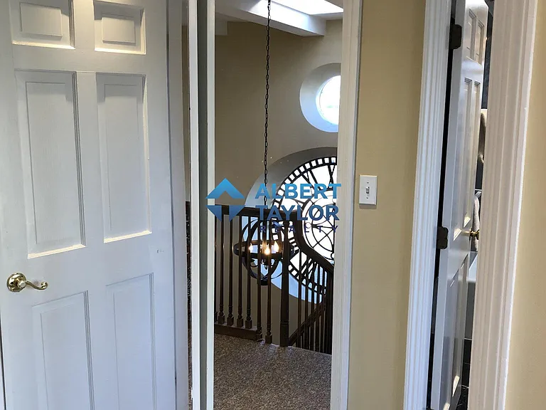 113 Beacon St #Penthouse 7 — Photo 13