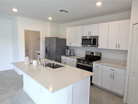 5th image of 11824 Cloverly Ln