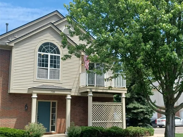 17200 Chesapeake Cir, Commerce Township, MI 48390