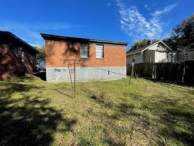 2859 Nathan Ave — Photo 11