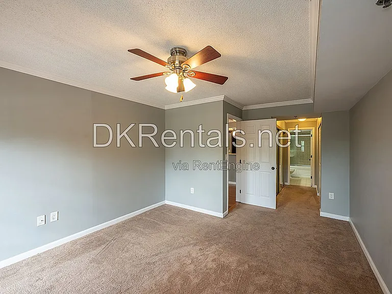 795 Hammond Dr #307 — Photo 10