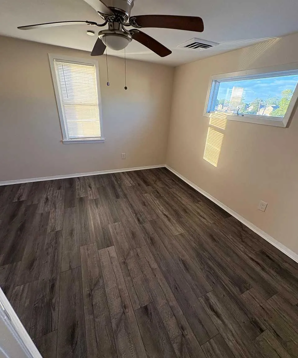2 bed, 1.5 bath, 1200 sqft, $3,800 — Photo 4