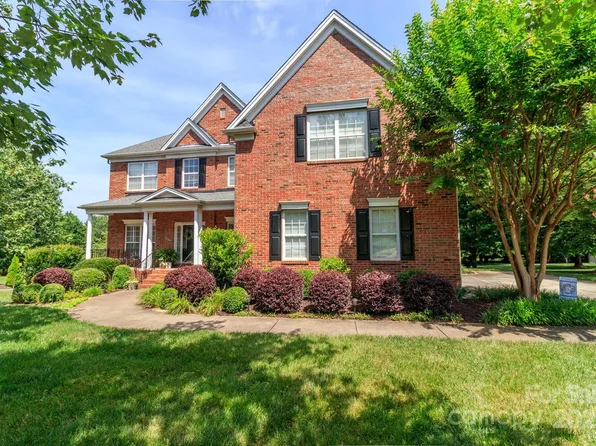 4009 Tillingmere Cir, Matthews, NC 28104