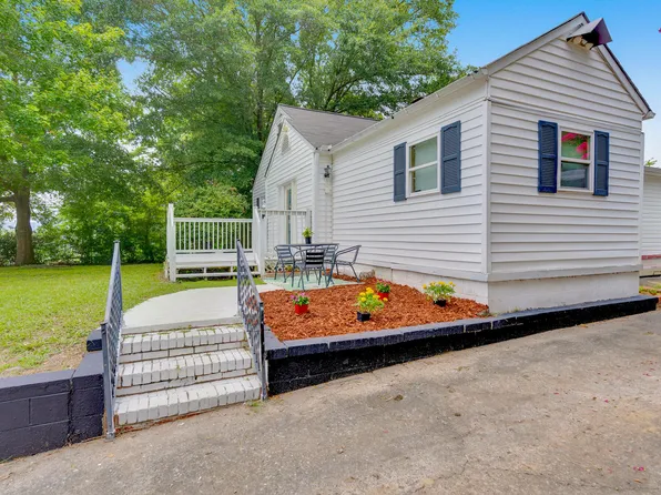 223 South Dr, Dalton, GA 30721