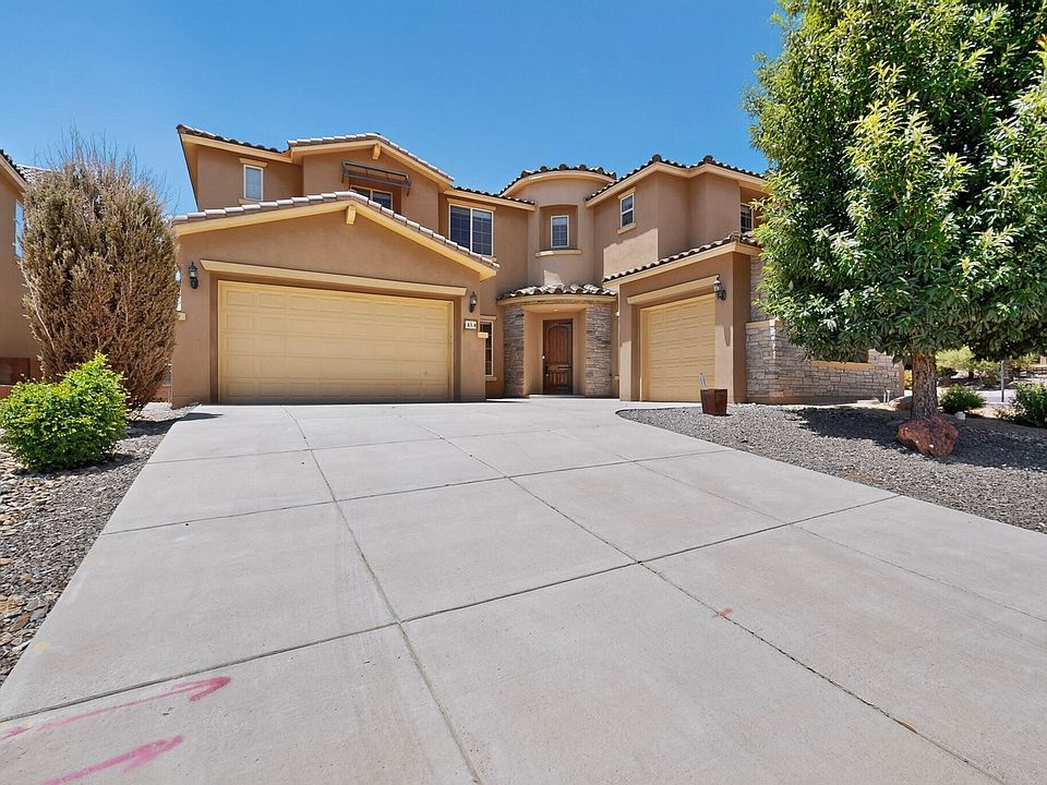 1st image of 45 Vista Hermosa Pl NE