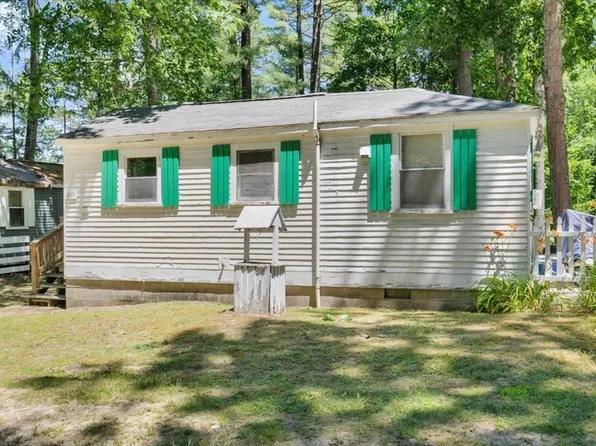 45-45B Beaver Lake Ave, Derry, NH 03038
