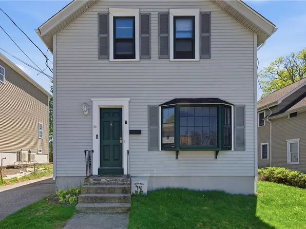 25 Hoppin Ave, Riverside, RI 02915