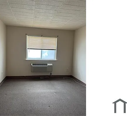 Studio, $1,300 — Photo 4