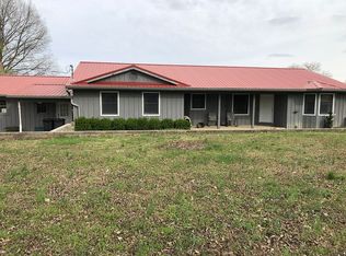 2175 Tom Taylor Rd, Murray, KY 42071