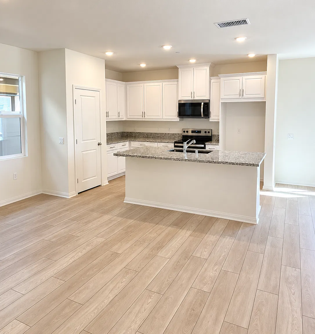 4 bed, 2076 sqft, $3,500 — Photo 3