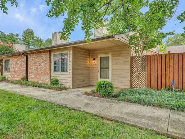 408 Windward Dr SW, Roanoke, VA 24014